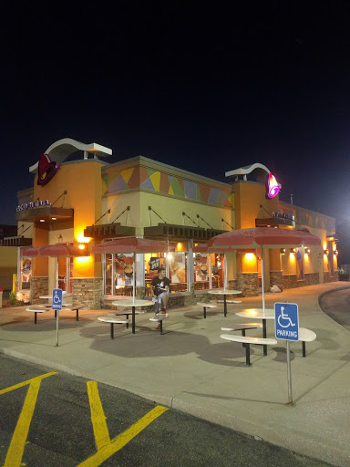 Mexican Restaurant «Taco Bell», reviews and photos, 2353 W State St, Alliance, OH 44601, USA