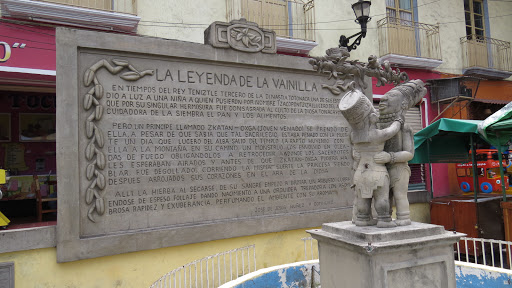 La Leyenda de la Vainilla, Reforma s/n, Centro, 93400 Papantla de Olarte, Ver., México, Monumento | VER