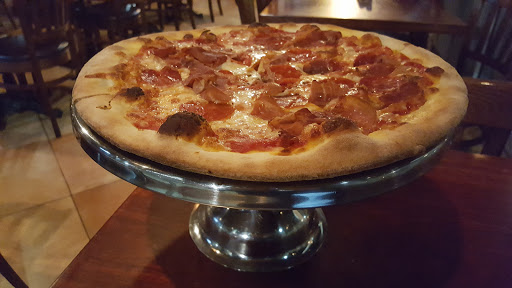 Restaurant «Il Bacio Pizzeria & Trattoria», reviews and photos, 2571 Piedmont Rd NE #120, Atlanta, GA 30324, USA
