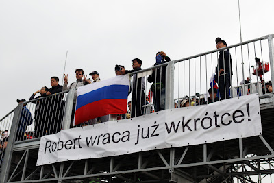 российские болельщики Роберта Кубицы на Гран-при Кореи 2011