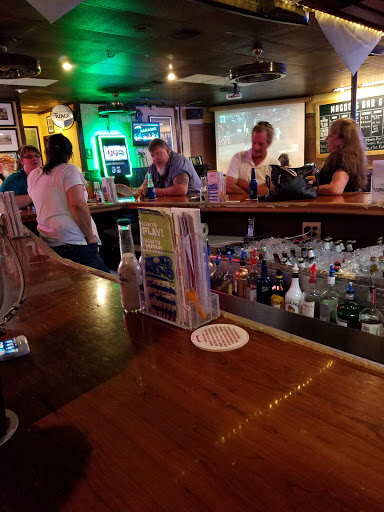 Bar & Grill «Magoos Bar and Grill», reviews and photos, 2304 S Oliver St, Wichita, KS 67218, USA