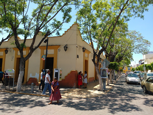 Correos de México / Tehuacán, Pue., 1a. de Morelos No. 101, Centro, 75701 Tehuacán, Pue., México, Servicio postal | PUE