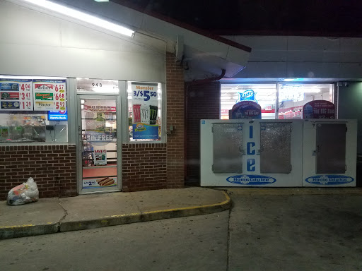 Convenience Store «Speedway», reviews and photos, 948 N Farnsworth Ave, Aurora, IL 60505, USA