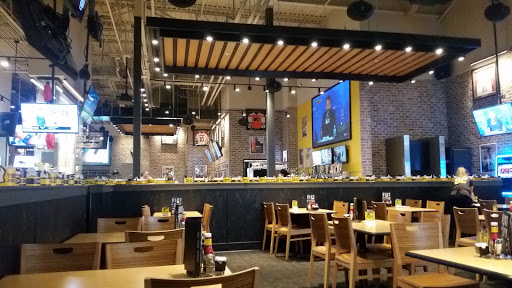 Chicken Wings Restaurant «Buffalo Wild Wings», reviews and photos, 100 Viewmont Dr #614, Scranton, PA 18508, USA