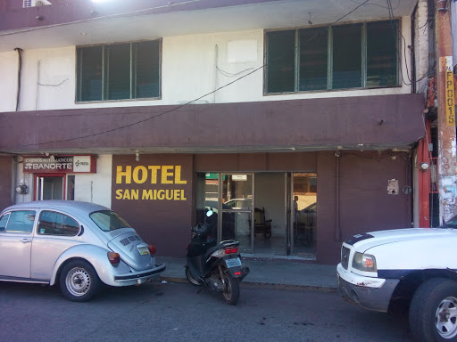 Hotel San Miguel, Revolucion S/N, Centro, 95281 Lerdo de Tejada, Ver., México, Alojamiento en interiores | VER