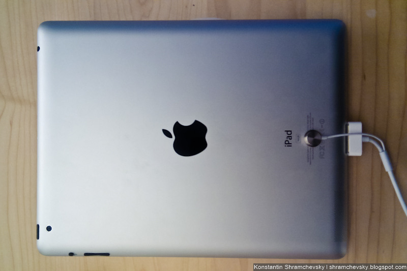 Apple iPad 2 iOS 4.3 Photo White Black Garageband Safari