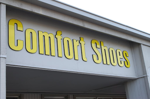 Shoe Repair Shop «A Rapid Shoe Repair», reviews and photos, 333 E Bidwell St, Folsom, CA 95630, USA