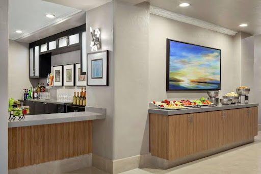 Hotel «Embassy Suites by Hilton Santa Ana Orange County Airport», reviews and photos, 1325 E Dyer Rd, Santa Ana, CA 92705, USA