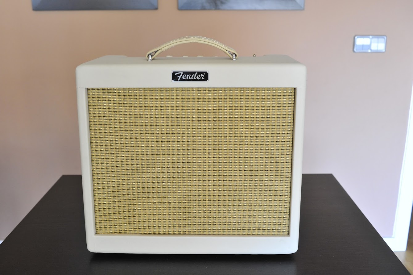 Fender+Blues+Junior+-188-.JPG