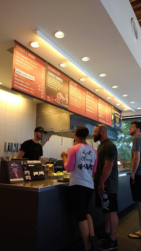 Mexican Restaurant «Chipotle Mexican Grill», reviews and photos, 1525 Fordham Rd, Wilmington, NC 28403, USA