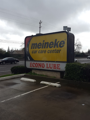 Auto Repair Shop «Meineke Car Care Center», reviews and photos, 9025 Folsom Blvd, Sacramento, CA 95826, USA
