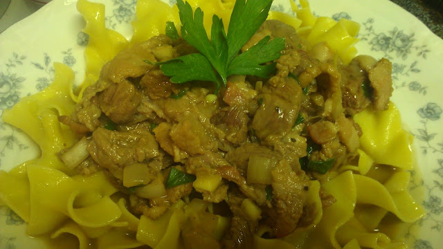 Belgian Beef Stew belgian beef stew egg noodles beef bacon onion garlic stew soup fall food parsley lemon juice