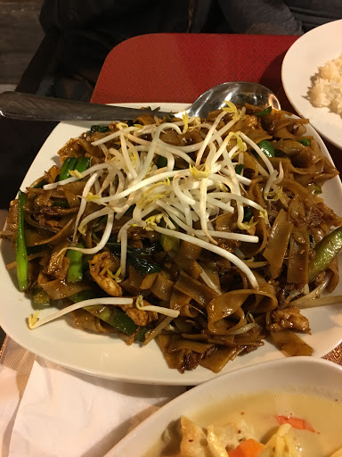 Thai Restaurant «Pattaya Thai Restaurant», reviews and photos, 11056 Cedar Lake Rd, Minnetonka, MN 55305, USA