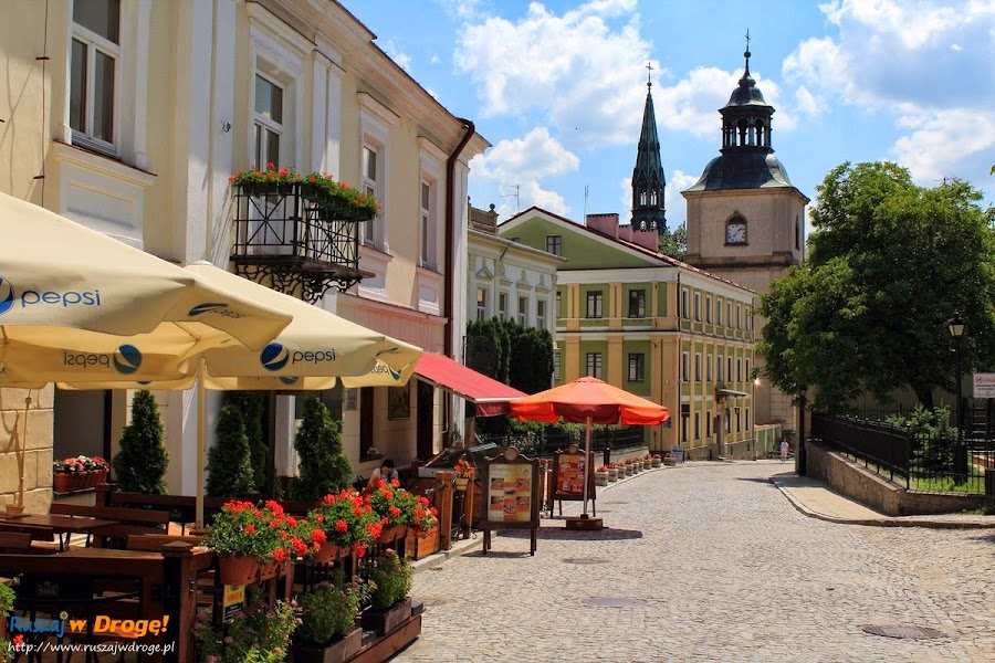 Sandomierz nad Wisłą - kamieniczki na rynku