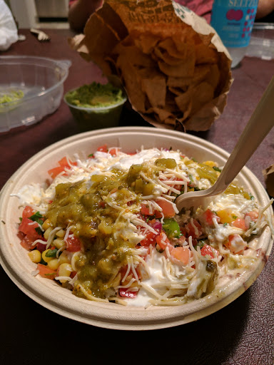 Mexican Restaurant «QDOBA Mexican Eats», reviews and photos, 26-31 NJ-208, Fair Lawn, NJ 07410, USA