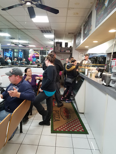 Pizza Restaurant «Blue T Pizza», reviews and photos, 183 Merrick Rd, Amityville, NY 11701, USA