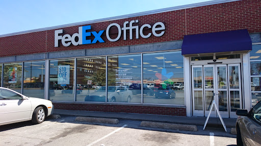 Print Shop «FedEx Office Print & Ship Center», reviews and photos, 4010 William Penn Hwy, Monroeville, PA 15146, USA