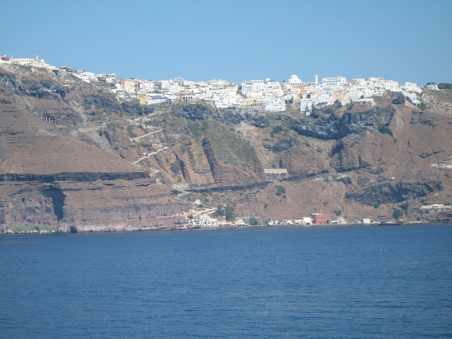 Blog de voyage-en-famille : Voyages en famille, Arrivée à Santorin