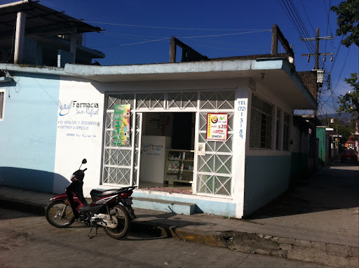 Farmacia San Rafael, Calle 18, El Trebol, 94465 Ixtaczoquitlán, Ver., México, Farmacia y artículos varios | VER