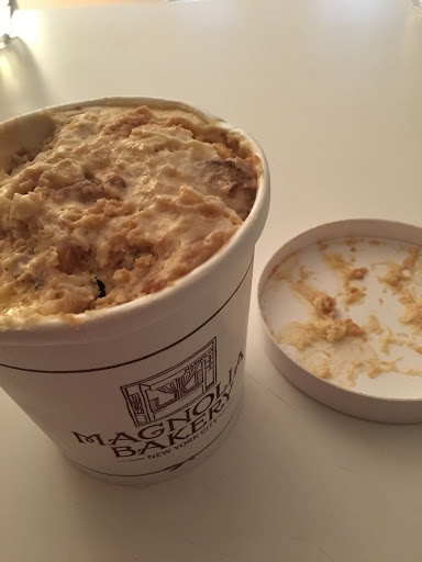 Bakery «Magnolia Bakery -- Grand Central Station», reviews and photos, 107 E 42nd St, New York, NY 10017, USA