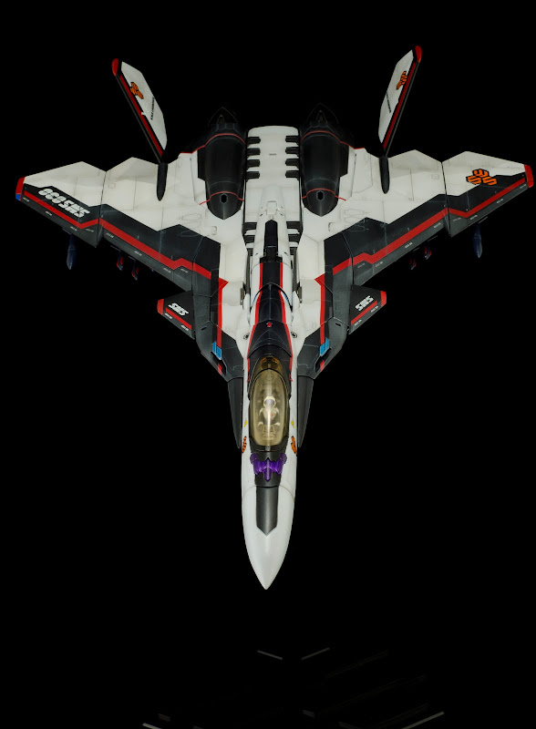 YF-30_Fighter_02.jpg