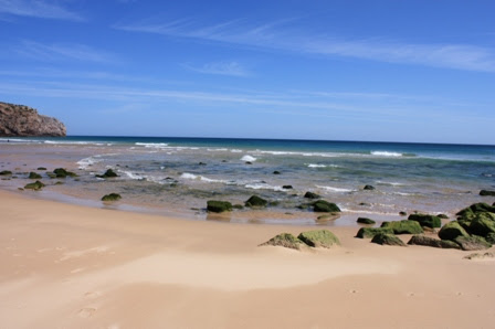 Praia do Zavial / Melhores praias para Surf no Algarve