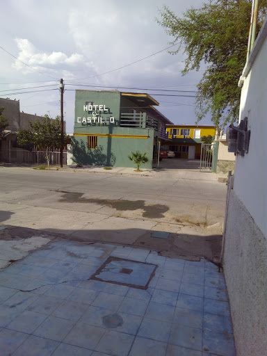Hotel El Castillo, Avenida 20 Poniente 509, Poniente, 33000 Delicias, Chih., México, Alojamiento en interiores | CHIH