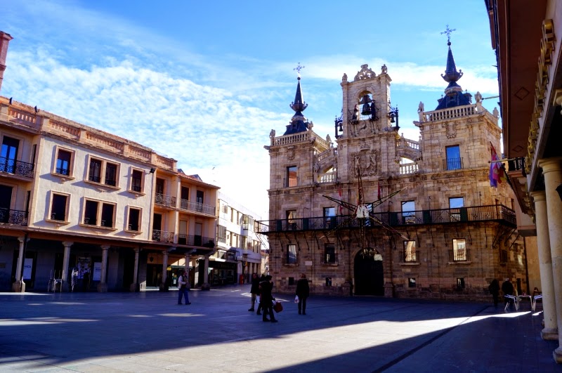 País Maragato (1/2d): Astorga y Castrillo de los Polvazares - Conociendo España (19)