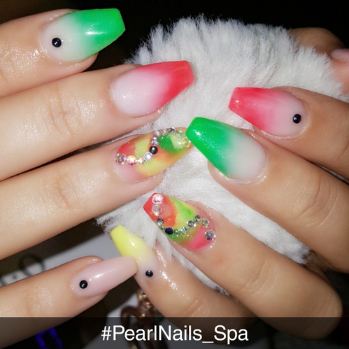 Pearl Nails & Spa logo