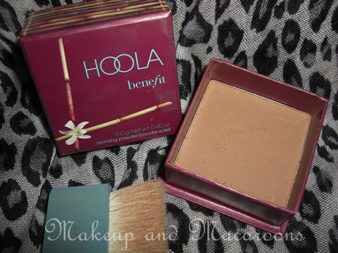 Makeup and Macaroons: Benefit Hoola - perfect for contouring