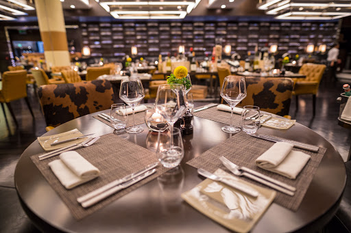The Rib Room Restaurant, Ground Floor, Jumeirah Emirates Towers, Sheikh Zayed Road - Dubai - United Arab Emirates, Steak House, state Dubai
