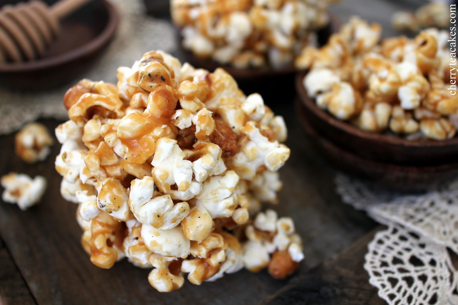 Honey-caramel popcorn