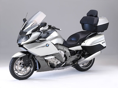 BMW-K1600-GTL_2011_1280x960_Front_Angle_02