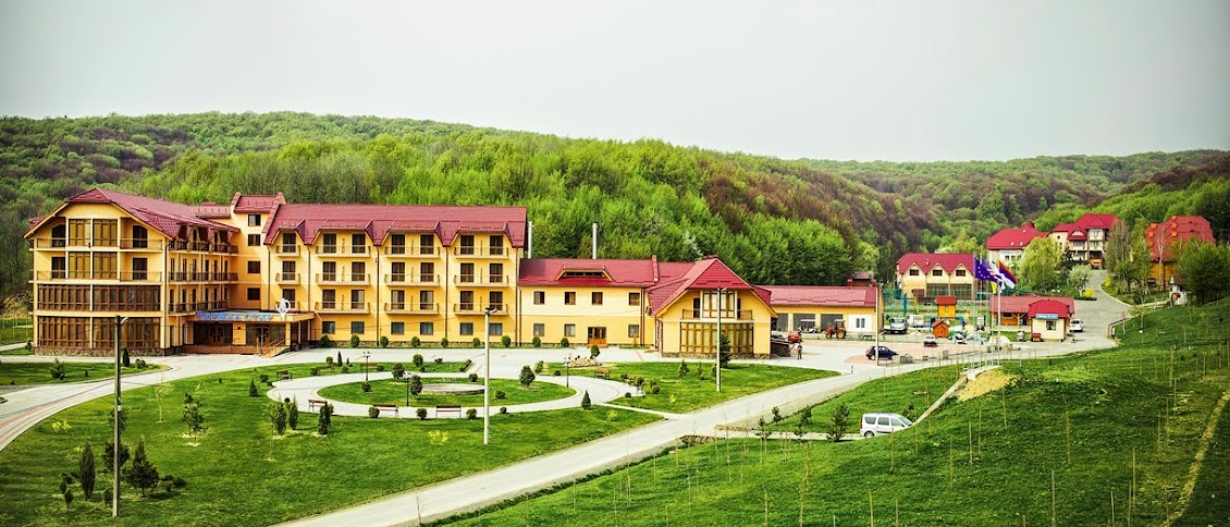 Glatt Kosher Pesach 2016 in Carpathian Mountains - Hosted by ShaiBarIlan