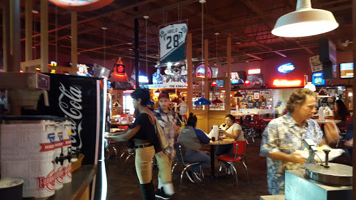 Hamburger Restaurant «Fuddruckers», reviews and photos, 5229 Clark Ave, Lakewood, CA 90712, USA
