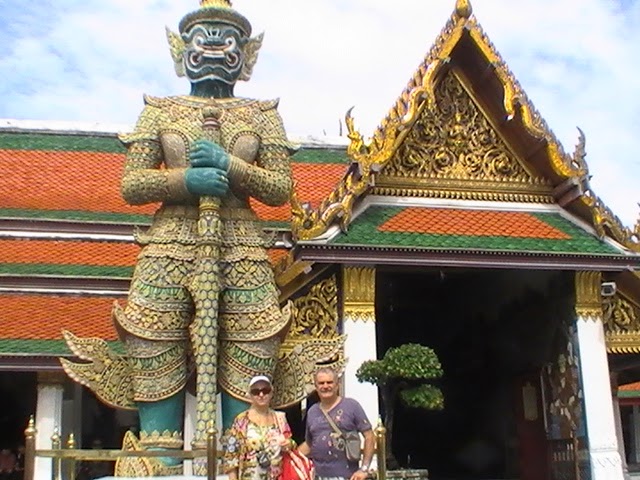 THAILANDIA...BONDAD & MAGIA Y EMBRUJO EN ESTADO PURO - Blogs de Tailandia - EMPIEZA LA AVENTURA ASIATICA, BANGKOK   13/14/09/2011 (7)