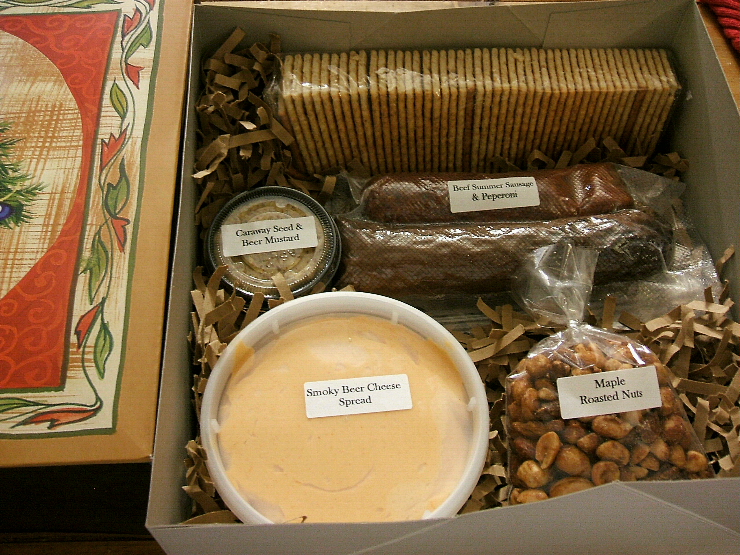 GIFTBOX1.JPG