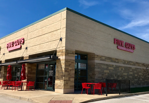 Fast Food Restaurant «Five Guys», reviews and photos, 15869 Fountain Plaza Dr, Chesterfield, MO 63017, USA