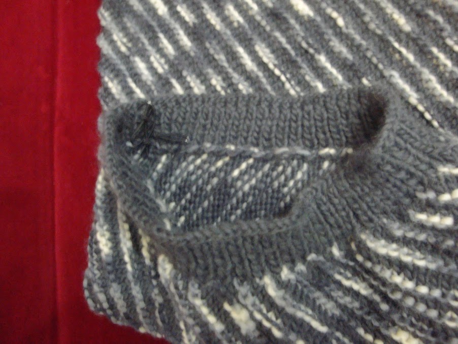 Provocare tricotat nr. 2 - Cadou de Mos Craciun - Pagina 7 DSC07380