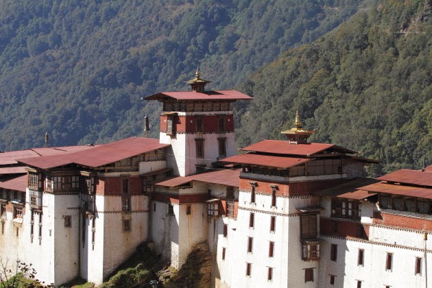 The large Trongsa Dzong of Bhutan