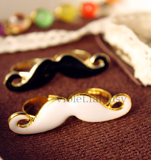 White Avanti Moustache Fashion Jewelry Creative Beard Two Fingers Vintage Rings