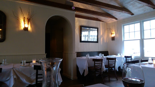 American Restaurant «Vine Street Café», reviews and photos, 41 S Ferry Rd, Shelter Island, NY 11964, USA