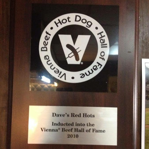 Dave's Red Hots logo
