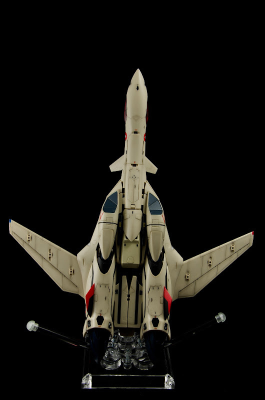 YF-19_Fighter_07.jpg