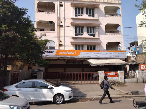 Mohan Chandra Tyre Centre, 1-2-365/26, Ramakrishna Mutt Road, Aravindra Nagar, Domalguda, Himayatnagar, Hyderabad, Telangana 500029, India, Wheel_Alignment_Service, state TS