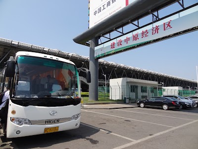 Photos of Xinzheng Airport Parking Lot
