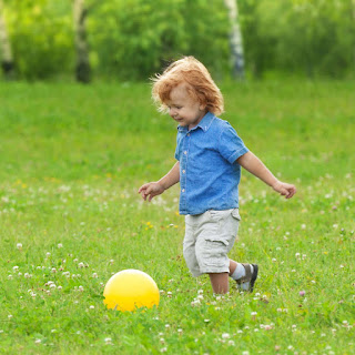 Đồ chơi phù hợp cho trẻ từ 12 – 18 tháng tuổi