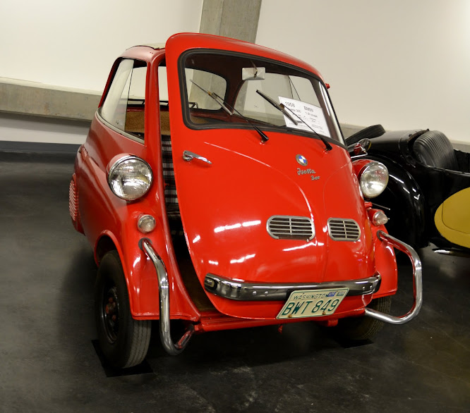 BMW. Автомобильный музей ЛиМей, Такома, Вашингтон (LeMay Museum, Tacoma, WA)