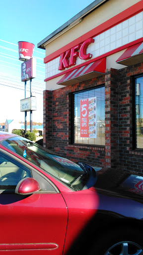Fast Food Restaurant «KFC», reviews and photos, 528 TN-46, Dickson, TN 37055, USA