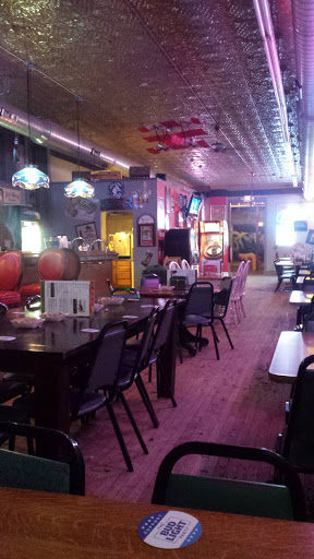 Pizza Restaurant «Red Baron Lounge & Pizza Pub», reviews and photos, 626 Front St, Casselton, ND 58012, USA